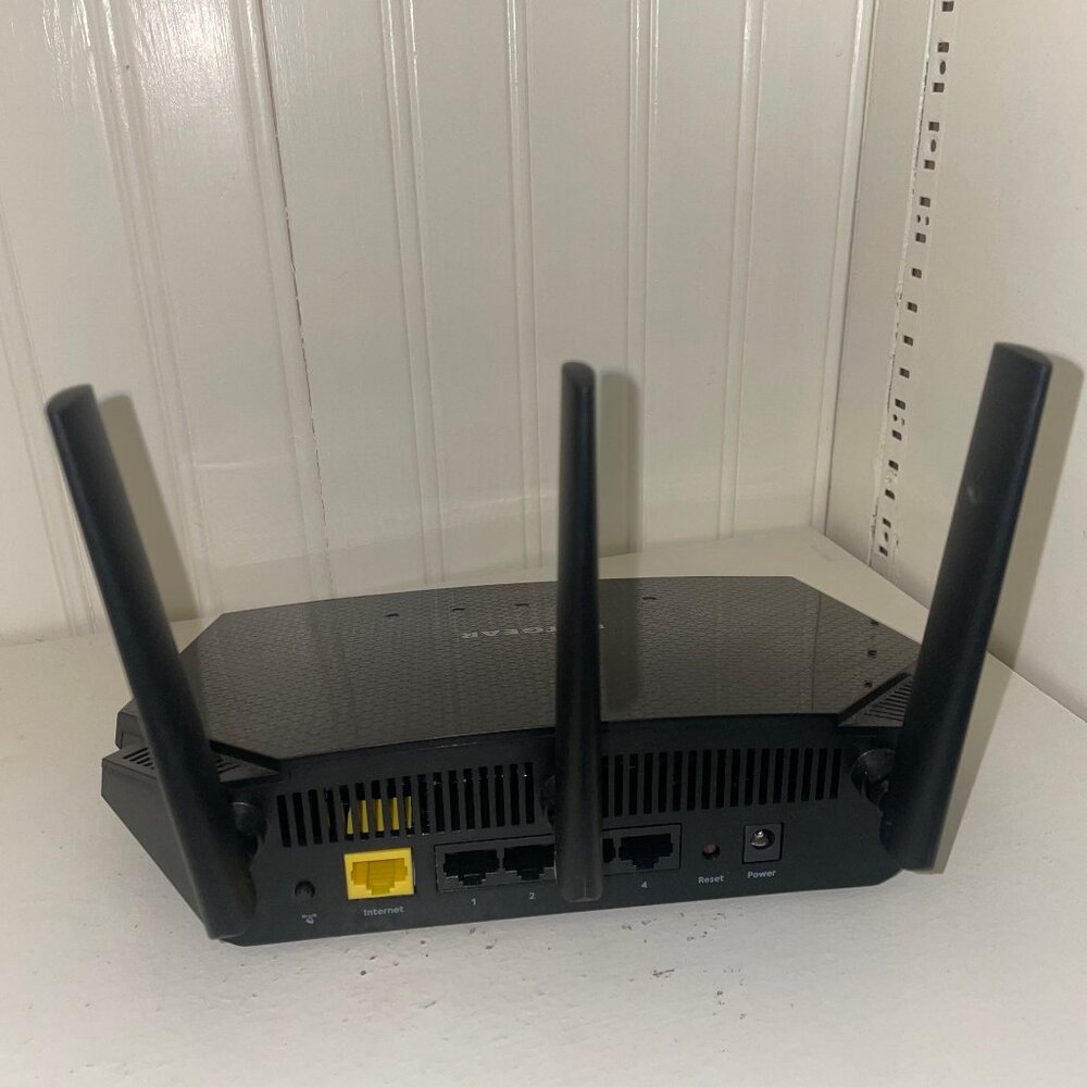 NETGEAR WiFi 6 Router (R6700AX) 1.8 Gbps - Dual Band AX1800 - Picture 4 of 8